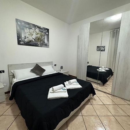 Casa Vacanza Elena 2 베로나 외부 사진